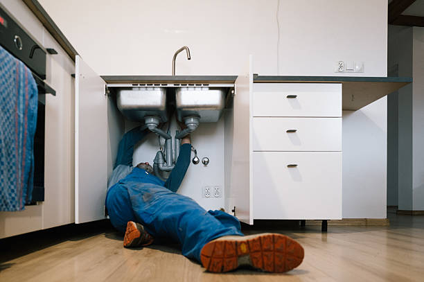 Professional Drain Cleaning technician working in Saginaw, MO